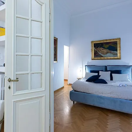 Antonelli Place Apartman *